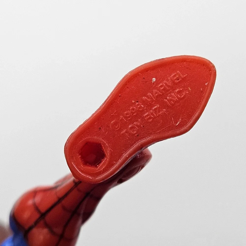 Vintage 1998 Toy Biz Marvel Spider-Man Action Figure 5
